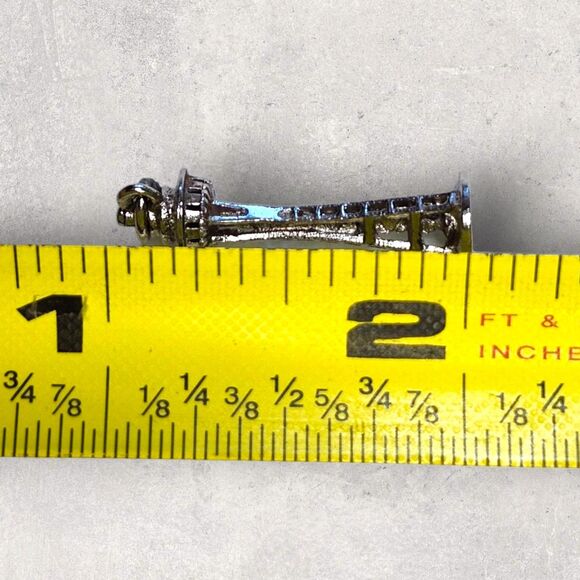 Vintage Sterling Silver Seattle Space Needle Landmark Souvenir 3D Travel Charm - Picture 4 of 4